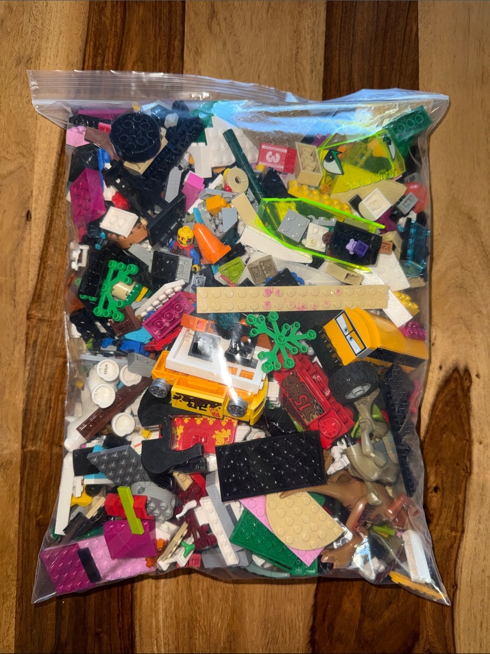 Lego 4 Pounds Assorted Bricks And Pieces